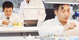 沈阳劳力士维修售后技师操作